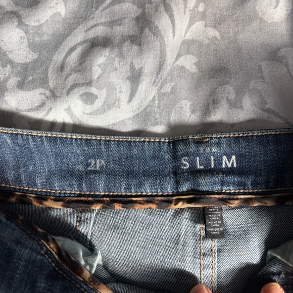 White House Black Market Utility Slim Ankle Jeans – Medium Wash - Picture 5 of 9